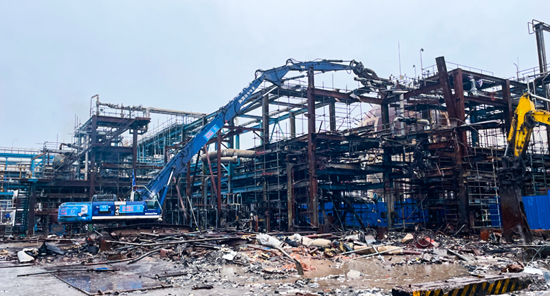 Emergency Rescue of the Maoming Petrochemical Project